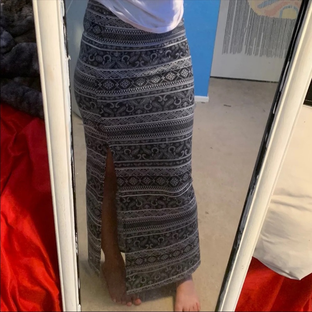 charlotte russe paisley Maxi skirt